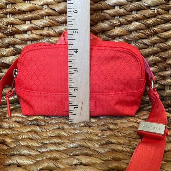 Athleta Excursion Mini Belt Crossbody Bag NWT Orange - Picture 7 of 8